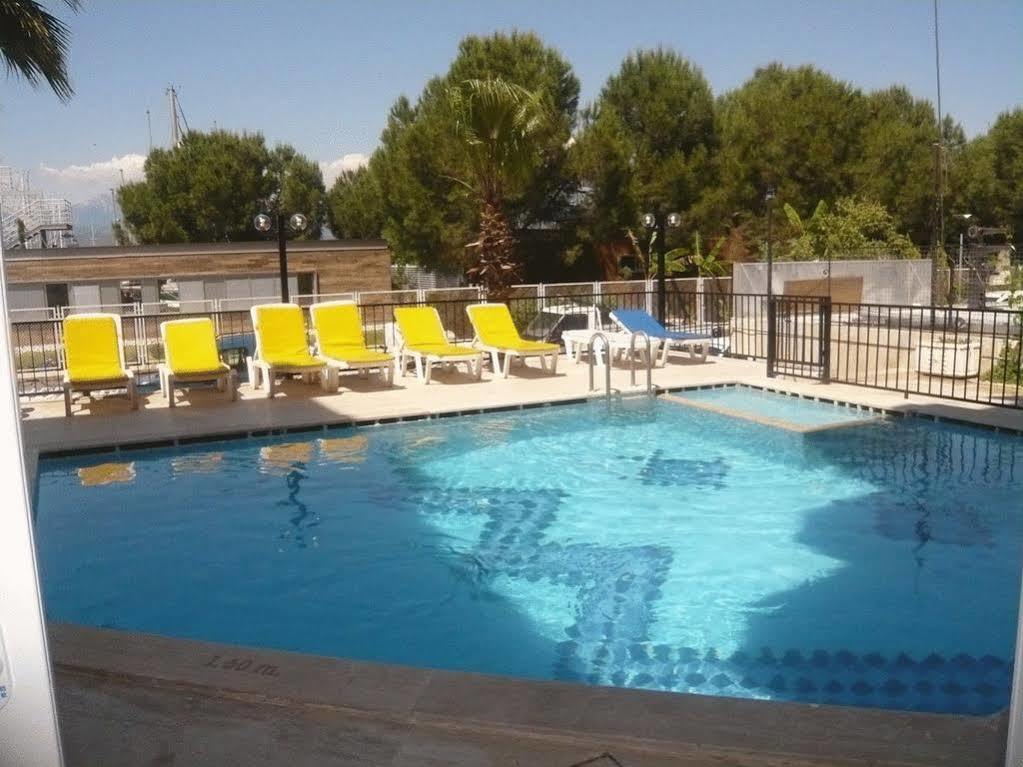 Hotel Status Fethiye Bagian luar foto